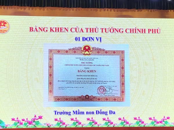 TRƯỜNG MẦM NON ĐỐNG ĐA VINH DỰ ĐÓN NHẬN BẰNG KHEN CỦA THỦ TƯỚNG CHÍNH PHỦ NƯỚC CHXHCN VIỆT NAM 🇻🇳