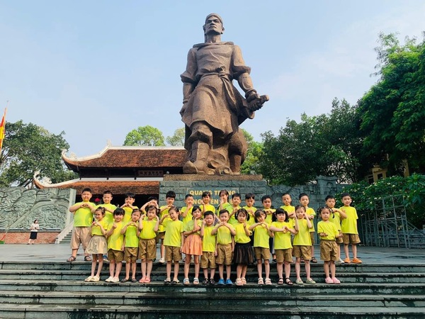 💚 BÉ ĐI THĂM QUAN CÔNG VIÊN VĂN HOÁ ĐỐNG ĐA VÀ TRẢI NGHIỆM TẠI BẢO TÀNG BÁT TRÀNG💚